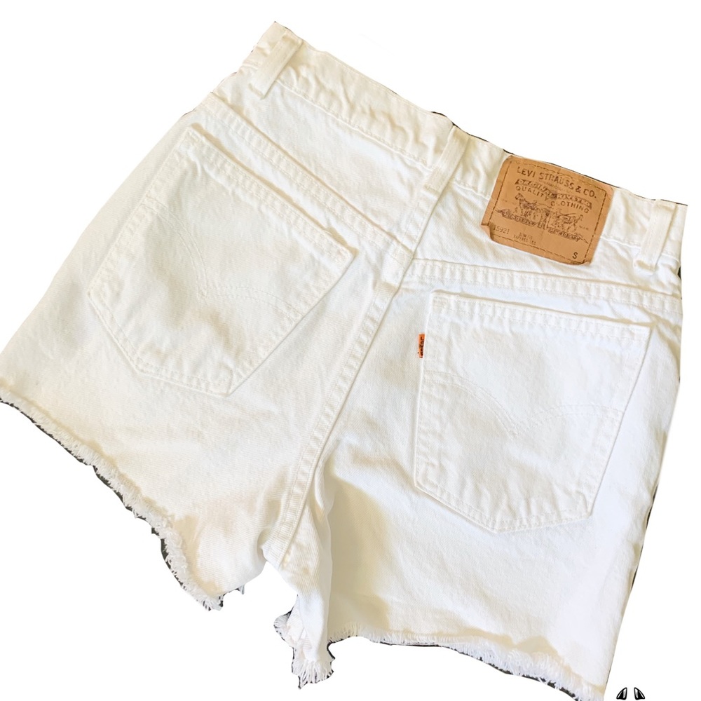 🚫SOLD🚫VINTAGE orange tag white Levi’s